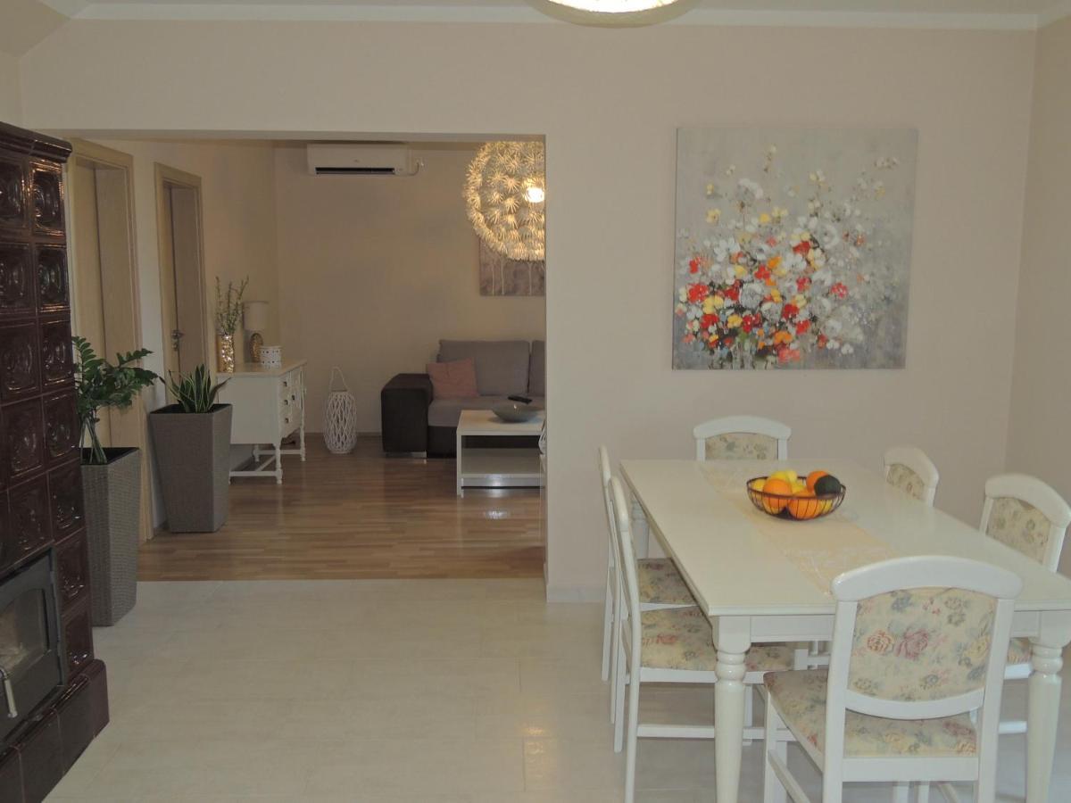 Apartment Ferara Betina  Esterno foto