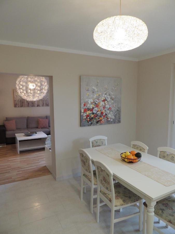 Apartment Ferara Betina  Esterno foto