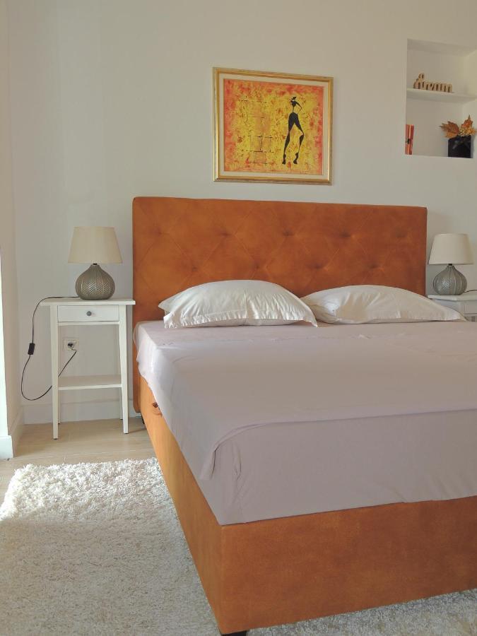 Apartment Ferara Betina  Esterno foto