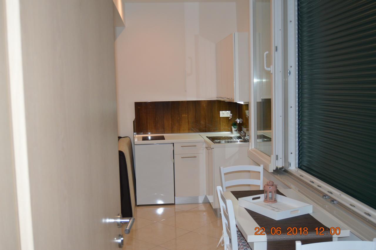 Apartment Ferara Betina  Esterno foto